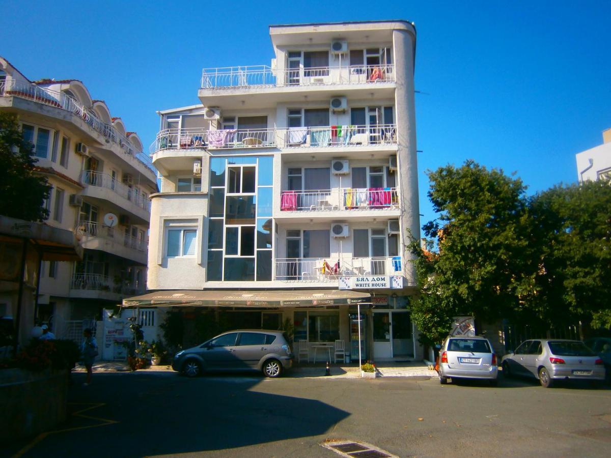 Family Hotel White House Pomorie Bagian luar foto