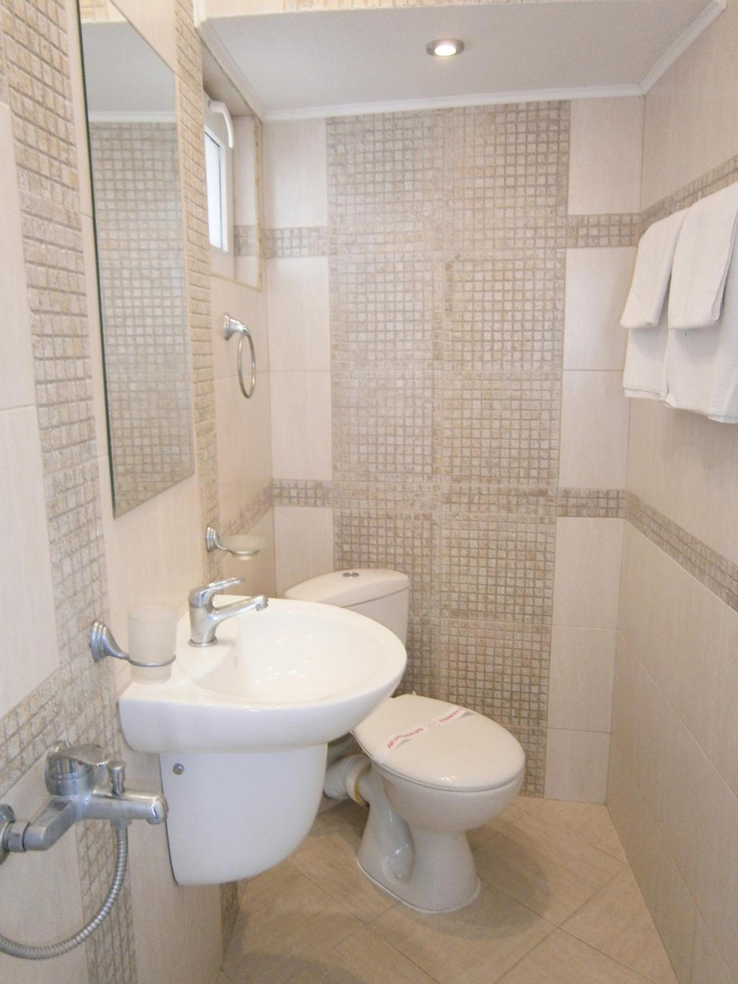 Family Hotel White House Pomorie Bagian luar foto